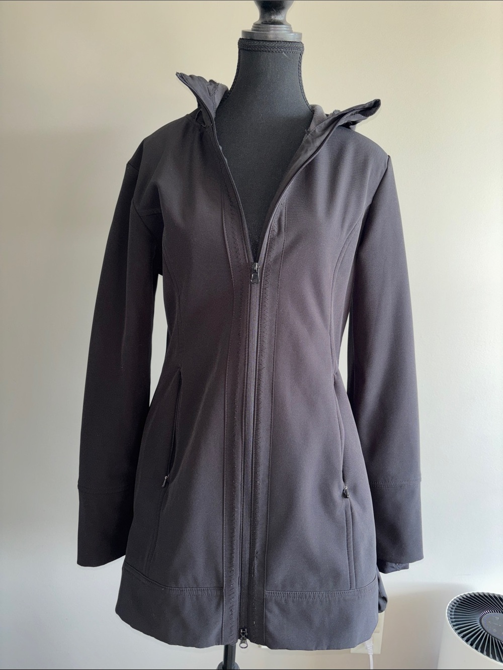 Mondetta Women’s Black Hooded Jacket warm trench coat medium